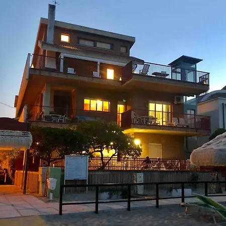 Sulla Spiaggia In Abruzzo Con Accesso A Mare Apartman *